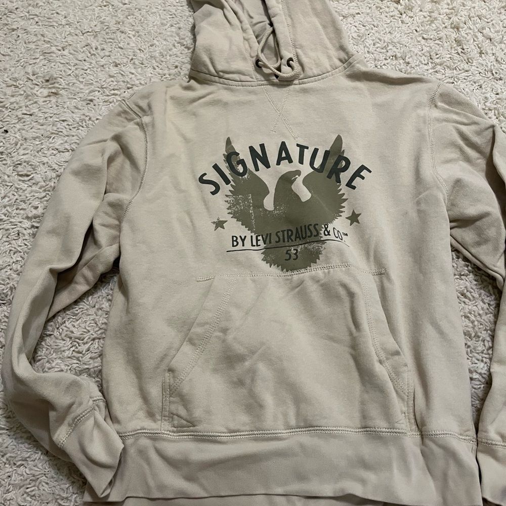 Levi’s signature hoodie size small